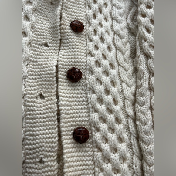 Hand Knit Wool Cable Knit Cardigan Sweater Medium Shawl Collar Cottagecore - Picture 4 of 13